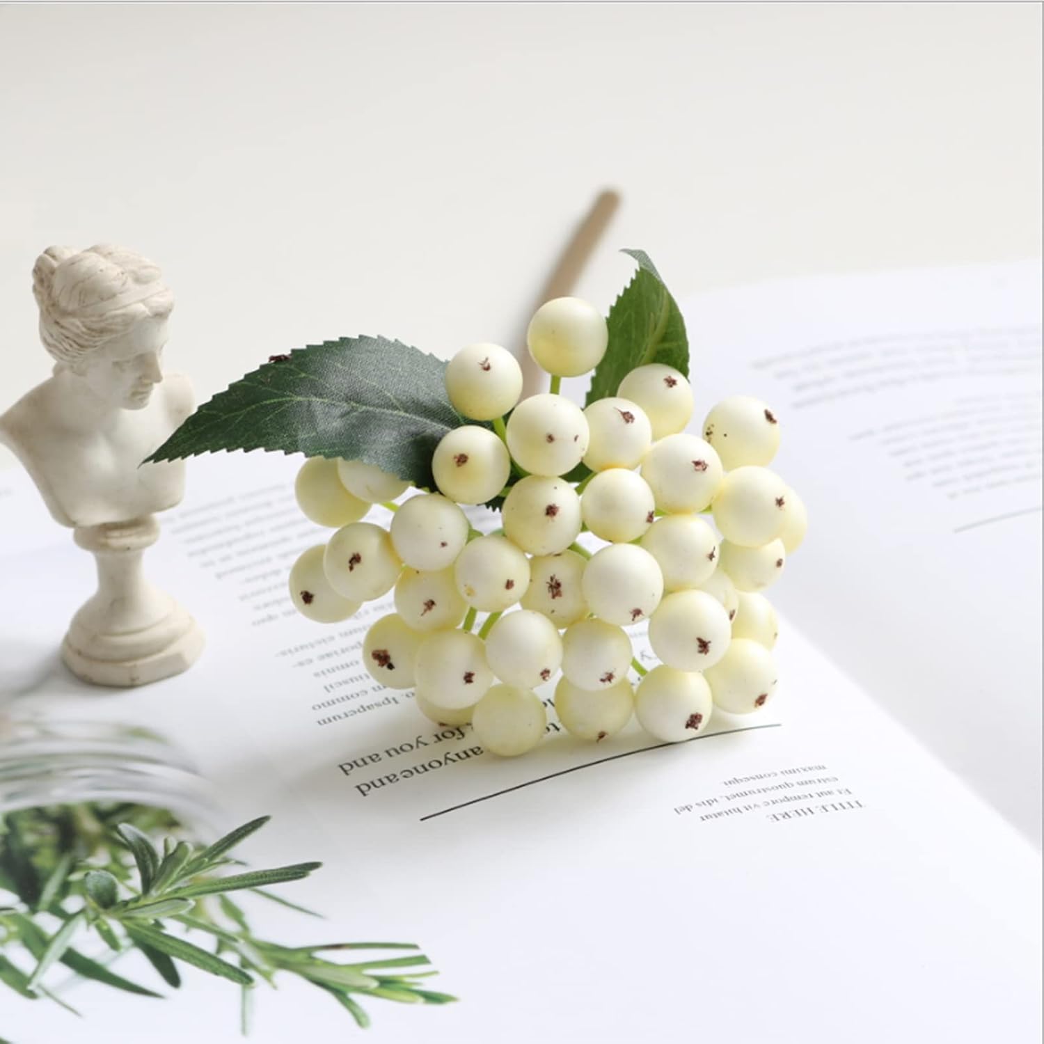 RESOYE Artificial Berry Stems for Wedding and Home Decor