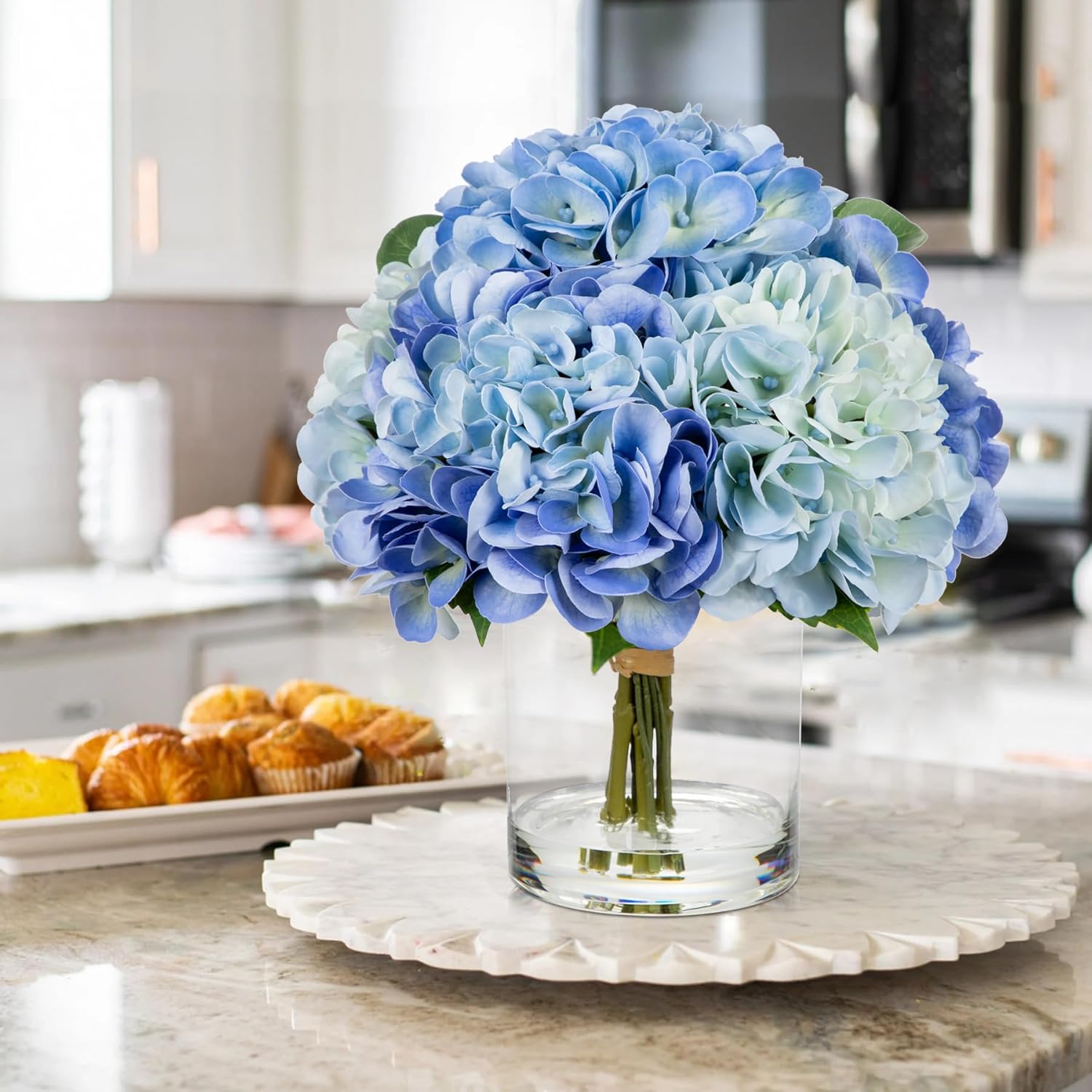 Hollyone Realistic Artificial Hydrangea Flowers in Glass Vase